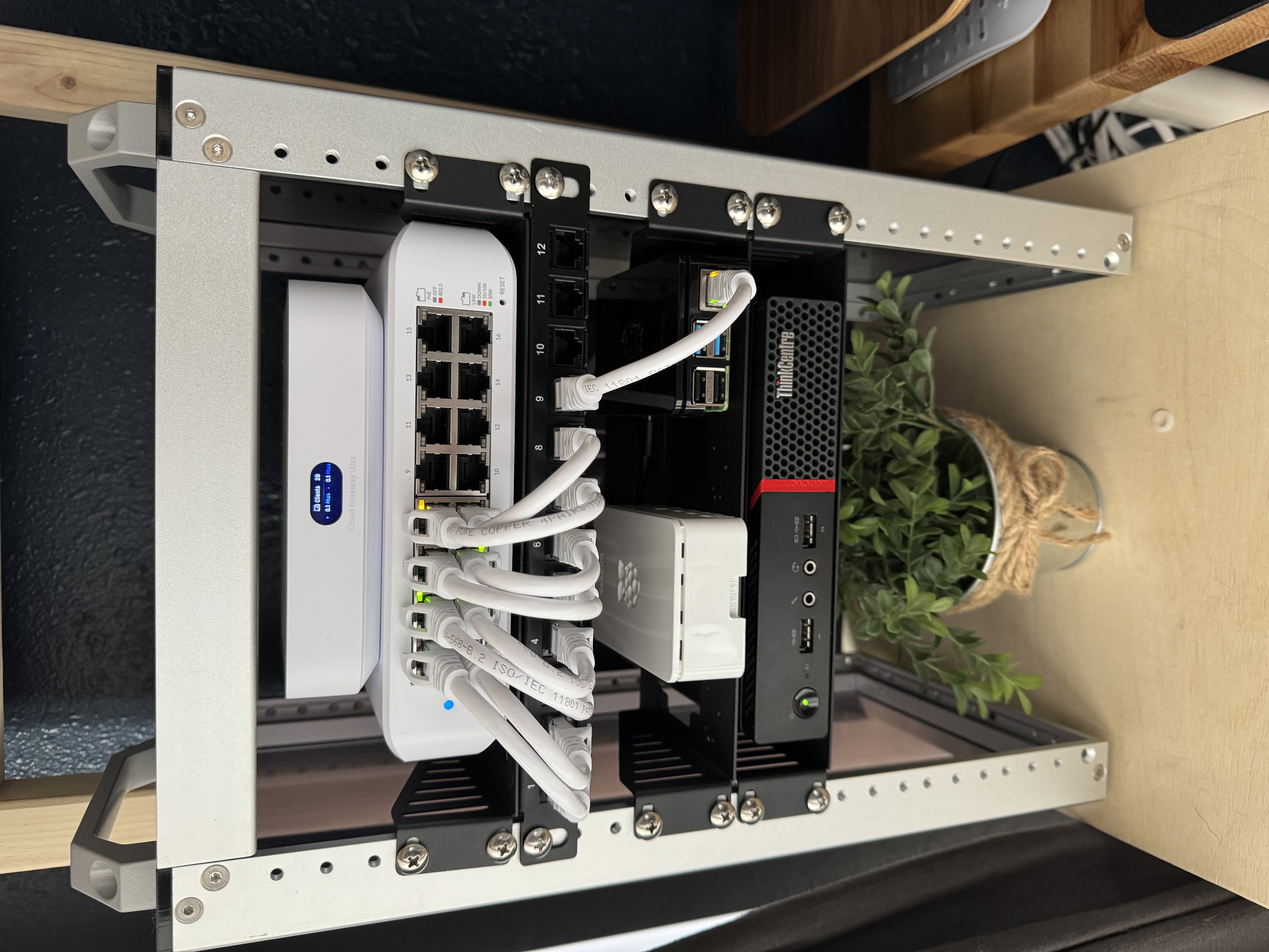 My 10 Inch Mini Server Rack